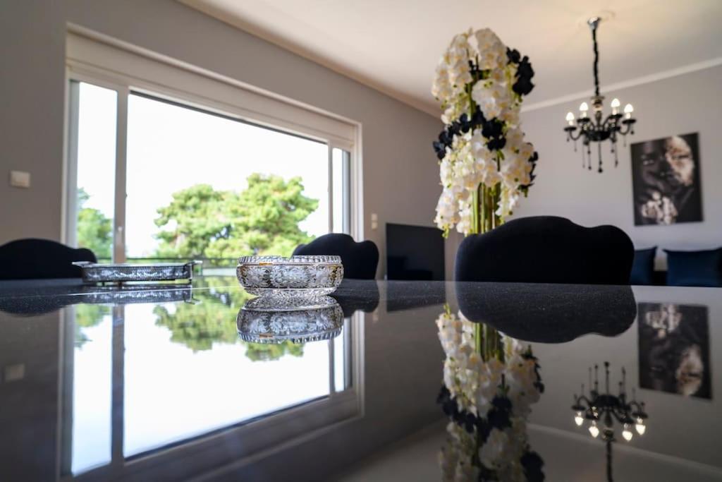 Seaview Orchid 2 Bed Elegance Apartment Атина Екстериор снимка
