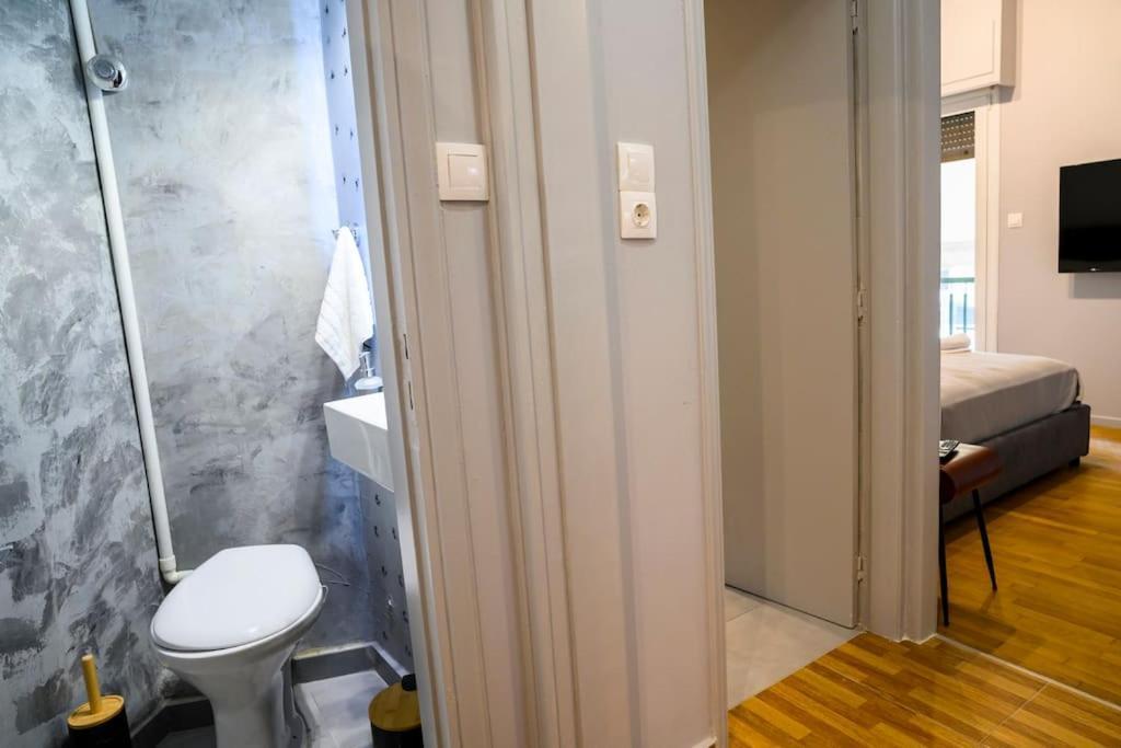 Seaview Orchid 2 Bed Elegance Apartment Атина Екстериор снимка