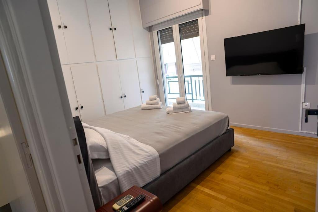 Seaview Orchid 2 Bed Elegance Apartment Атина Екстериор снимка