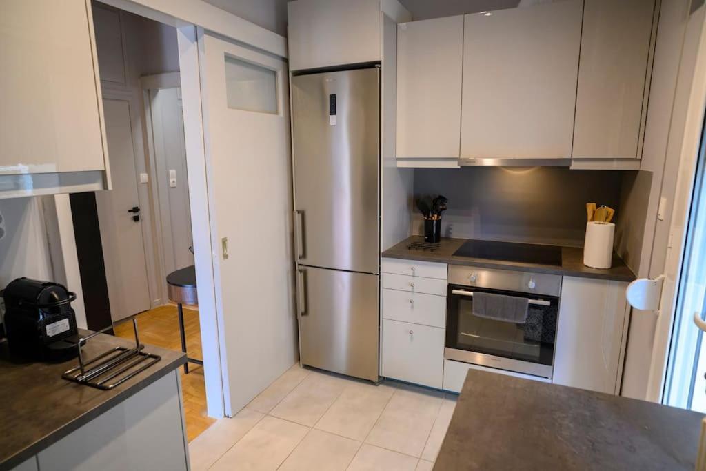 Seaview Orchid 2 Bed Elegance Apartment Атина Екстериор снимка